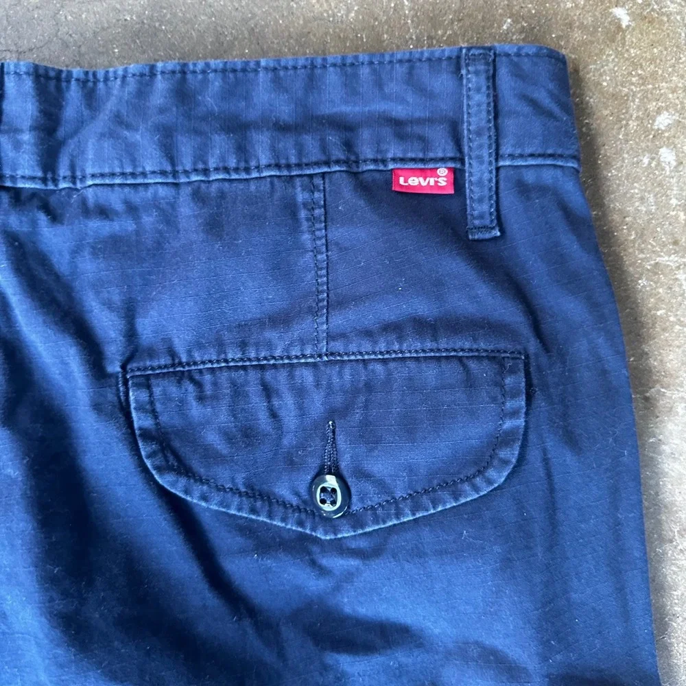 Levi's Cargo Shorts Mens W30 Navy Blue Ripstop Cotton Multi-Pocket Casual